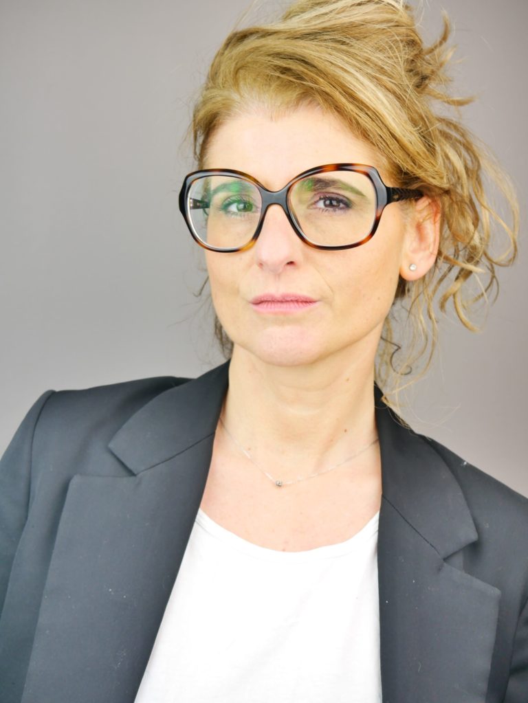 Book Sabrina Nanni #comédienne - Crédit Photo © Steeven Tareau